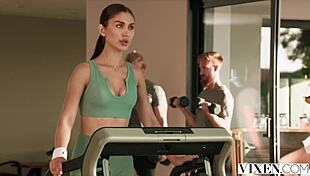 जादिलिका और डॉली ऑर्किड उसके हार्ड लंड के लिए कॉम्पिट करतीं!