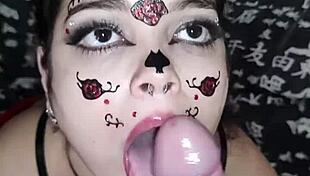 वेलिंगटन प्राडो को नस वाली बड़ी लंड पर डीप ब्लोजॉब चेहरे पर कम - रेड पर फुल