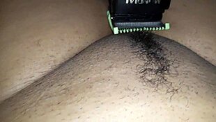 shaving my pussy for you, want to fuck me?