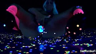 samantha saint solo masturbation with big tits and ass