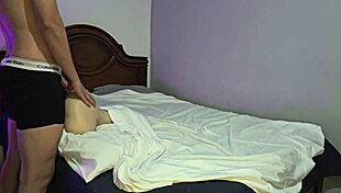 Mi hermana quiere toda mi leche y se pone celosa