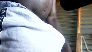 किंगताइजा आफिशियल मॉन्स्टर लंड हिलाता दूध छलकाता, चाट लो ये पसीना मेस!