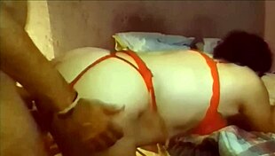 Fabiana keeps begging for cock in her ass and kneels to suck it off while peteando.