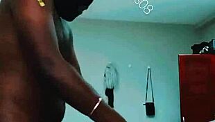 I love making love to queen chubby in doggystyle