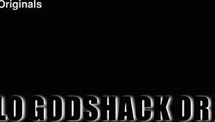 Redhead anal slut Pixxxie tries first DAP