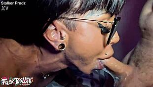 I'm ultra fit Valentina Coppola in sloppy deepthroat and rimming