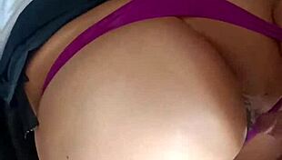 I reafirmando las tripas calientes en mi habitacion a la companera del colegio - pamela castillo