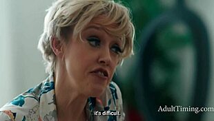 Dee Williams, the therapist, pity fucks her grieving curvy patient