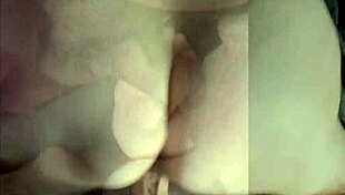 Look at this sexy BBW throwing back her fat ass in doggystyle fucking 😍🍑