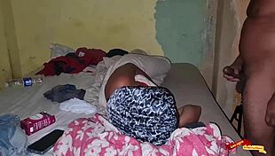 Leo Ogro Enjoys A Playful Encounter With Fiona