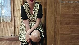 Stepdad has sex with stepdaughter under pretext of oil massage in Hindi