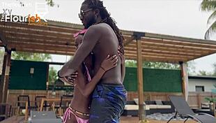 Tiny bombshell Kae takes on Prophet's monster cock outdoors 😍