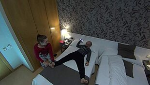 Bts pamela sanchez con su nuevo juguete esta feliz y lo prueba con su marido jesus sanchez