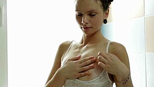 I Dildo Myself in the Bath