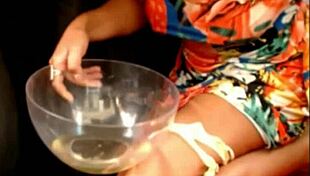 i pee on webcam outdoors for everyone to see