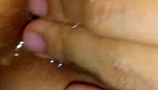 Daisy Ducati Gets A Warm Welcome From Roommate Bella Rossi