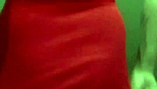 this fat booty tranny in a dress is looking so sexy, what do you think?