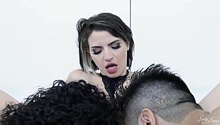 milf and wife in threesome with lots of gaping