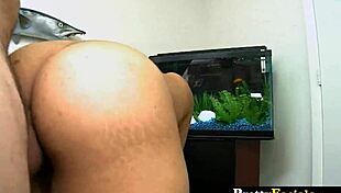 Cute Girl With Big Ass Gets Facial Cumshot On Her Face In Amateur Scene