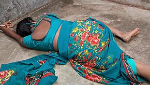 हॉट देसी नई दुल्हन पूरी नंगी चुदाई