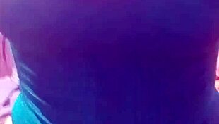 cabalgando en la verga de un amigo hasta el orgasmo con creampie