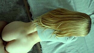 Stepsister says 'i can't resist' and sucks big cock