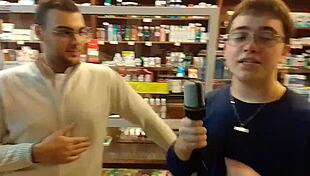 Gordo putito: 'Microfono por el orto?'