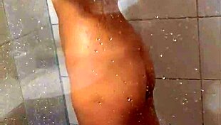 La Mejor Amiga Y El Infiel Compartieron Un Momento De Complicidad En El Aula