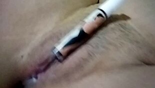 britt feels that urge to get into some solo fingering and pussy play right now