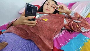 Rosibel, the stepdaughter, takes off the condom for creampie with stepfather