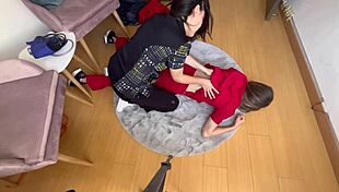 Gynecologist Inserts Fingers Twice Into Wet Hot Vagina For Bisexual Orgasm