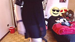 your beautiful italian stepmother has crazy orgasms at the computer desk