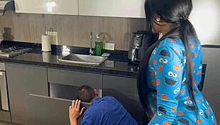 i seduce the plumber in my pajamas because my husband doesnt fuck me every day - mia montiel 😏