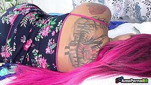 fudeu com a enteada enquanto sua esposa estava no quarto lado!