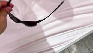 enganei minha meia irma testando sabores duvido voces nao gozar em um minuto com isso que ela faz video completo sheer e red