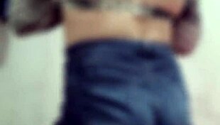 Latina Twerks Intensely in Tight Shorts