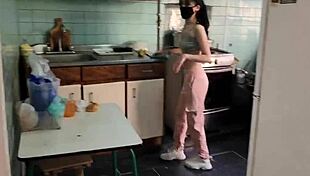 Let's fuck the service employee in the kitchen