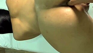 me follo a mi hermanastra culona