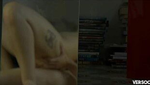 Luna Ruiz Mirrors Herself