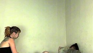 Nos bastidores dando o cuzinho pro boy da amiga 😏