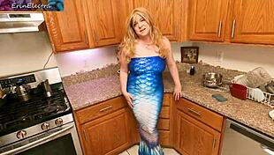 Trick or treater bangs plump housewife with big ass on halloween!