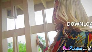 kira noir and la sirena in lingerie, big tits and asses in 69 position