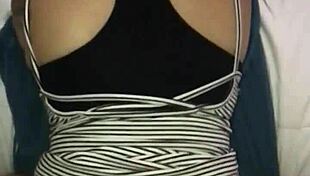 धीमी मोशन में बड़ी गांड डॉगी में उछलती देखो