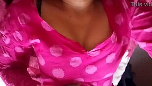 Indian desi bhabhi displays assets for boyfriend