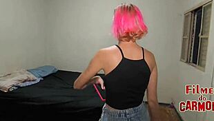 बॉयफ्रेंड गर्लफ्रेंड को बेयरबैक डबल पेनेट्रेशन और कमशॉट के लिए गिफ्ट करता!