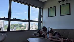 dormiu sem len�ol entao meti gostoso sem d� na gostosa