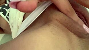 hot girl masturbates on cousin's bed before he comes