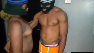 Gym instructor seduced by big ass 45 years old client fucks her horny pussy with his BBC 💪