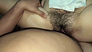 हॉट स्टूडेंट के साथ घरेलू XXX चुदाई