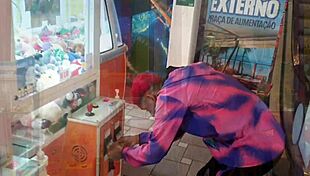 fui procurar macho no playland shopping e dei no banheiro brinquedo ator paty bumbum el toro de oro